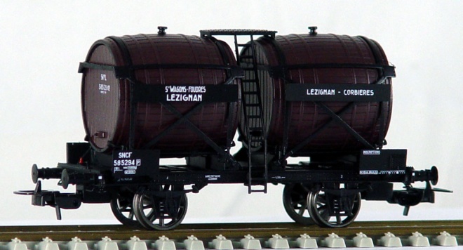 Wine barrel car of LEZIGNAN-CORBIERES<br /><a href='images/pictures/LS_Models/30556.jpg' target='_blank'>Full size image</a>